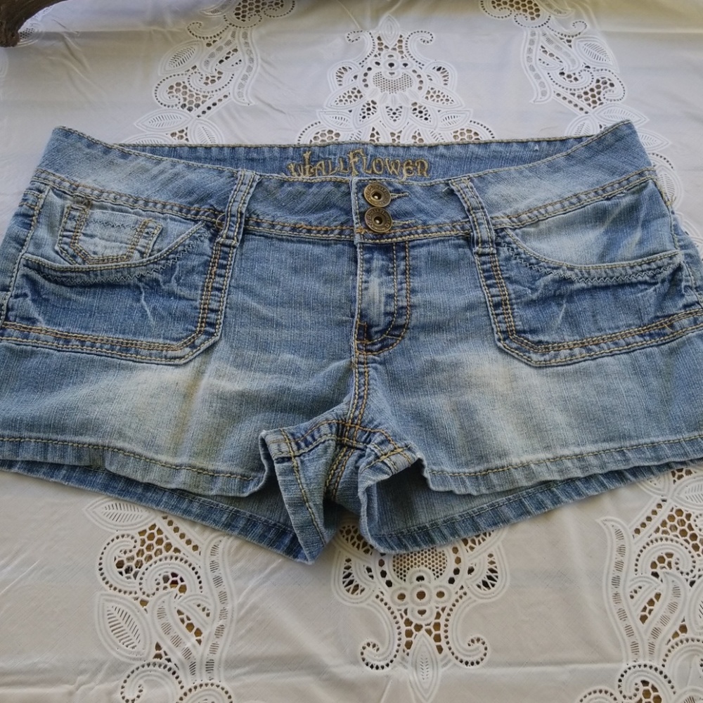 Wallflower jean shorts